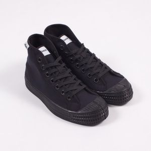COPY - black canvas high tops novesta